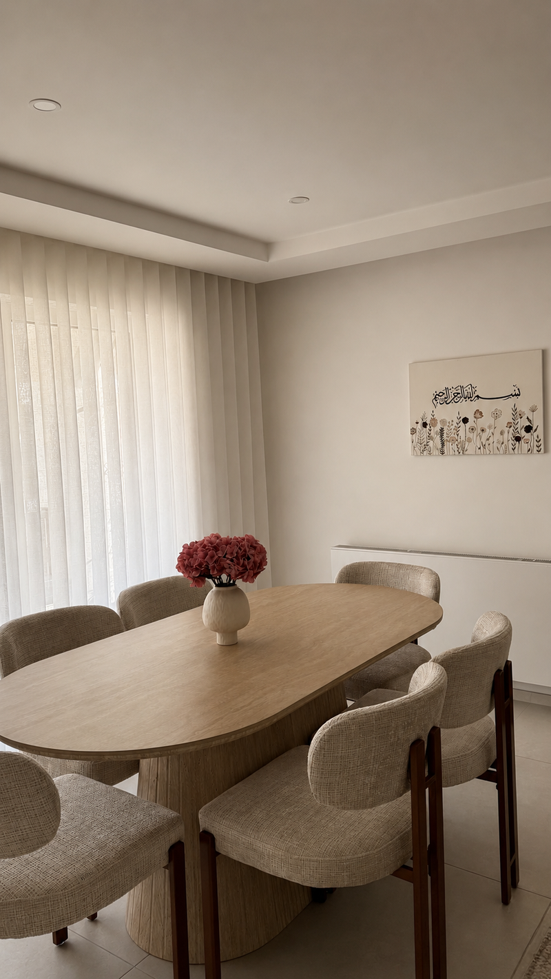 <p>Elegante Esszimmer Dekoration für ein harmonisches Zuhause in Kriegsstetten</p>